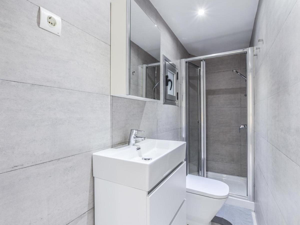 マドリードApartamento Reformado En El Centroアパートメント エクステリア 写真